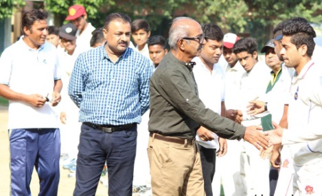 1st Inter-School Cricket League kicks off, Vidya Jain School wins; Vasu Tomar grabs 4/28