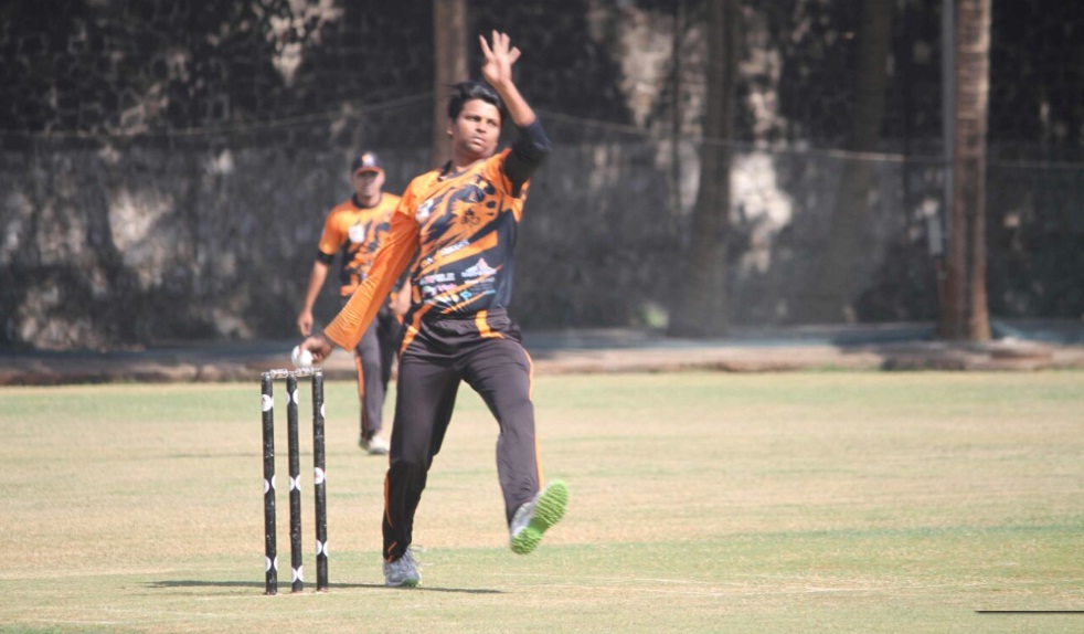 Sudesh Hiremath (SSA Striker Team) 55 runs in 39 balls 7 fours and 4 wkts