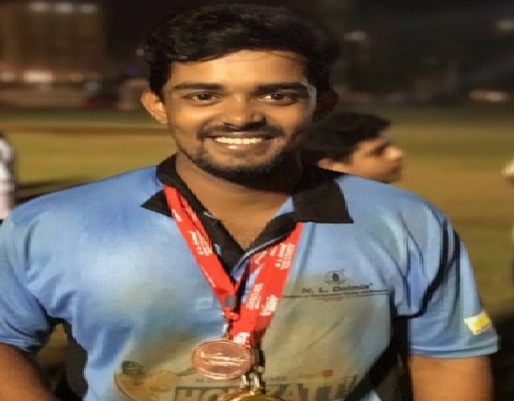 Mangesh Palav’s full-on entertaining 80 off just 29balls helps Everest Developers win in the CCL Tournament