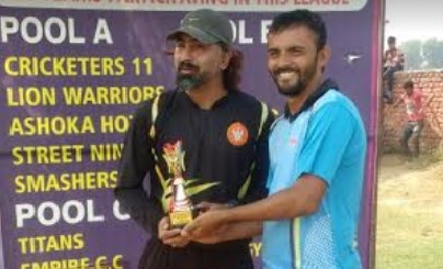 Manish’s tight bowling and Sunny’s 52* steers Simple1 to a win in the Skyline Champions League ‘17