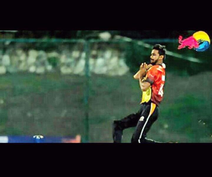 Aiswarya Surve cricket