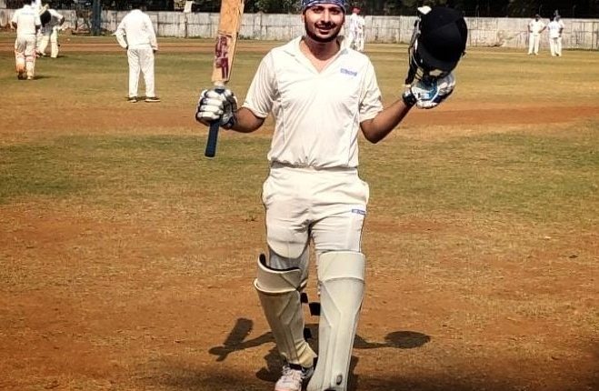 Man of Match - Niket Korgaonkar from Yes Bank Team score 106 runs in 47 balls (9 Fours and 9 Sixes) against MSCI Team in Inbox Woods Corporate T20 Cup 2019-20