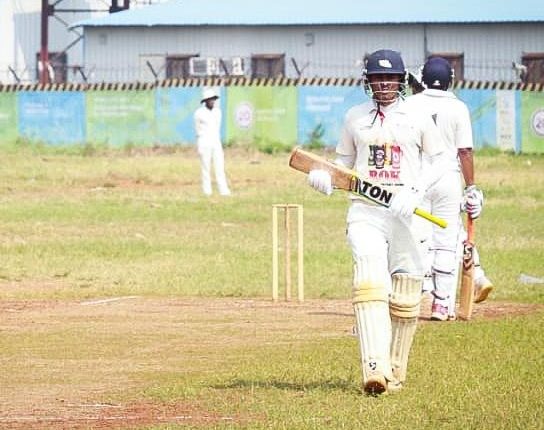 Pratik Mayekar Cricket