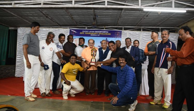 Dr.Rajesh Madhavi, Thane XI- Winners of S4 Cricket League