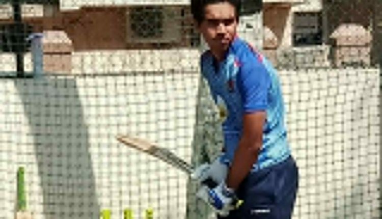 bhupen lalwani scored 102 runs for Bombay Gymkhana