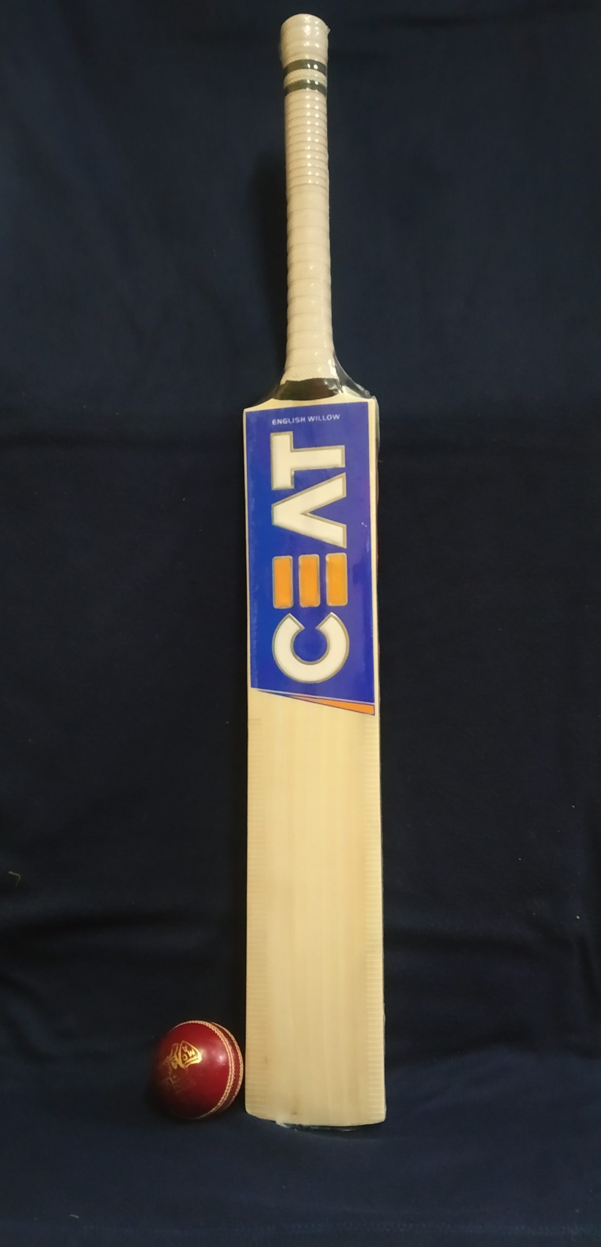 Rohan bane -CEAT bat (3)