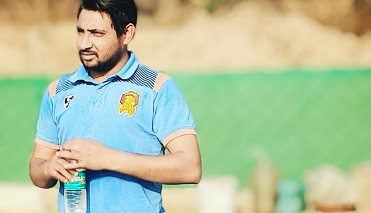 Mohammad Aaqil coach