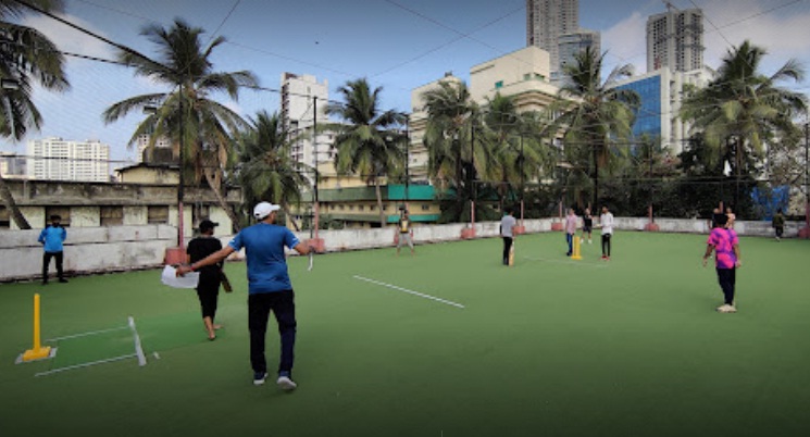 Players Turf Malad