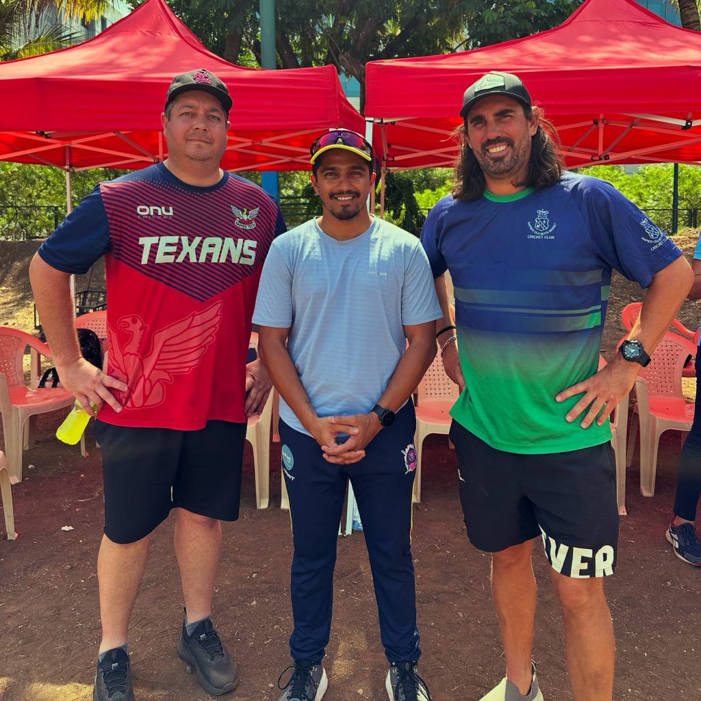 Avdhut Dandekar With Jesse Ryder
