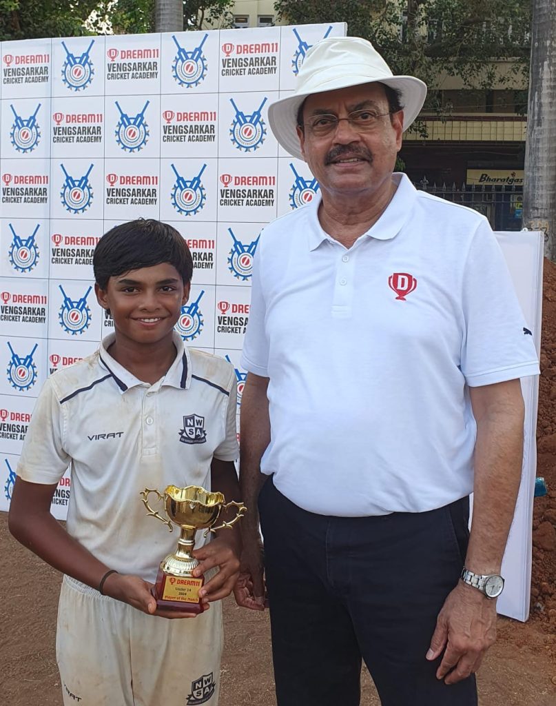 Chinmay Dukhande with Dilip Vengsarkar